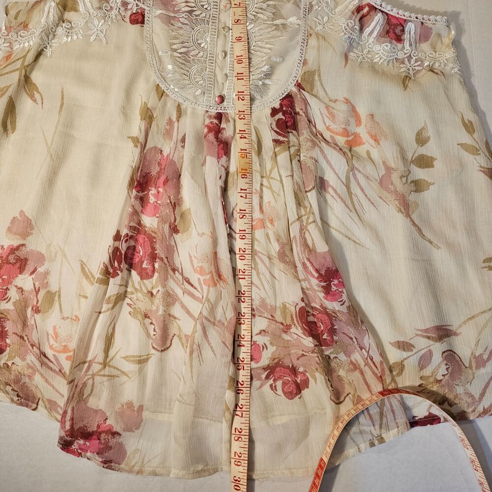 Roaman's Floral Cream and Pink Sleeveless Blouse - Picture 7 of 9